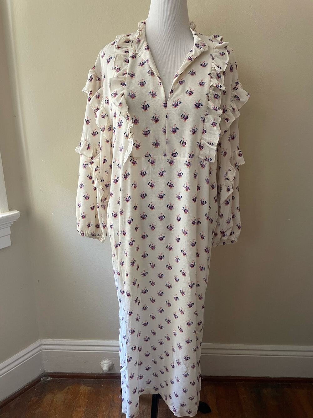 Baum Und Pferdgarten White Floral Dress